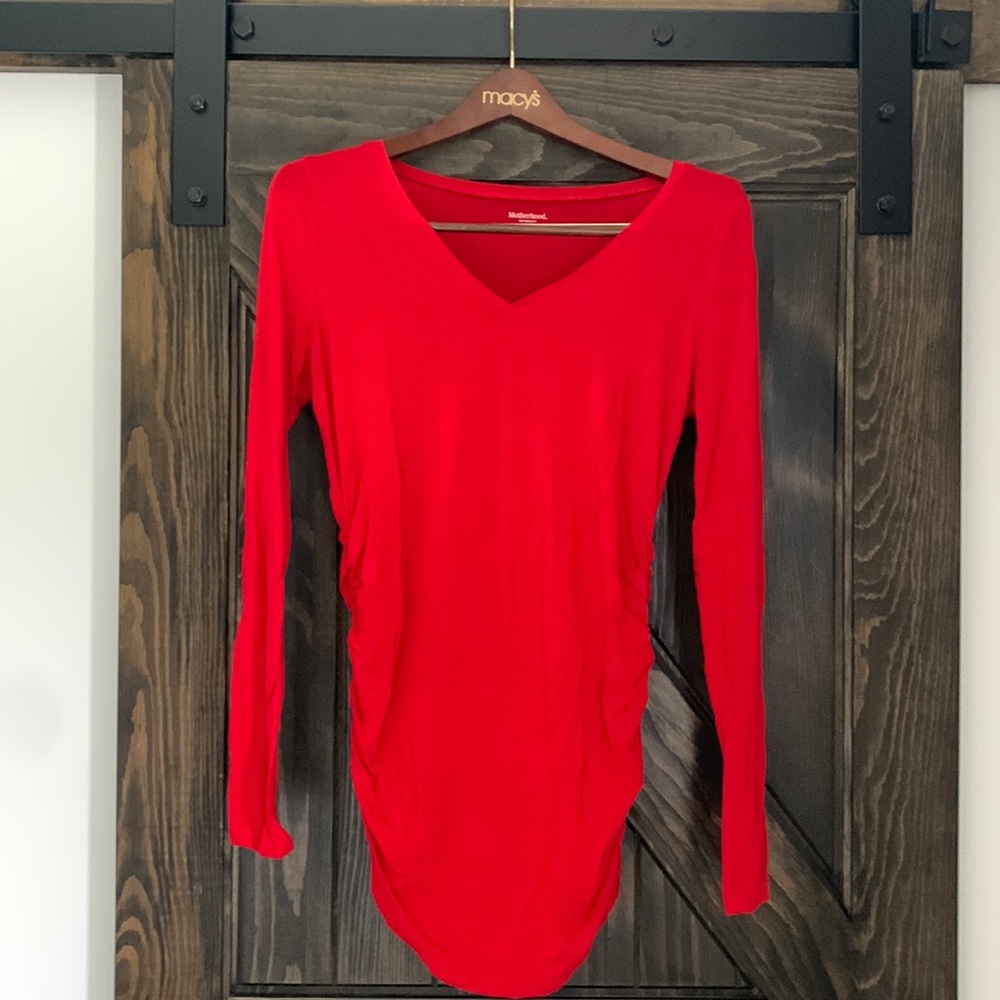 Motherhood Basic Red Top